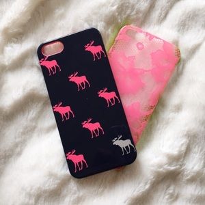Bundle of two IPhone 5/5s Cases